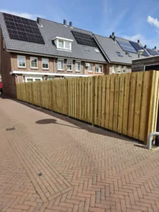 Geniet van de harmonie van natuurlijke beplanting in onze tuinontwerpen - Kostertuin staat voor duurzaamheid en schoonheid.
