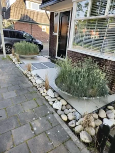 Laat uw tuin bloeien met ons deskundig tuinaanleg in Haarlem.